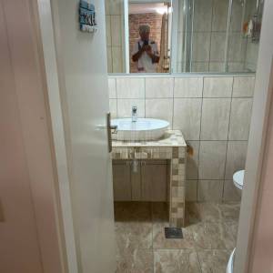 PETRČANE: Dvoetažni stan s privatnim vrtom