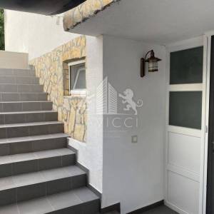Petrčane | Dvoetažni trosobni apartman sa zimskim vrtom i jacuzzijem