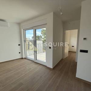 PETRČANE - PUNTA RADMAN Lluksuzni penthouse s krovnom terasom s panoramskim pogledom na more!!!
