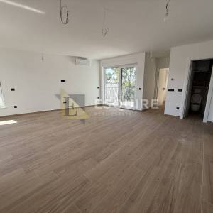 PETRČANE - PUNTA RADMAN Lluksuzni penthouse s krovnom terasom s panoramskim pogledom na more!!!