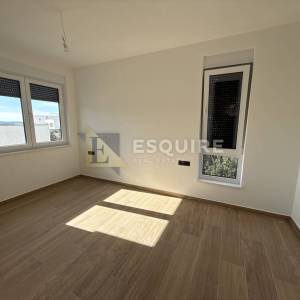 PETRČANE - PUNTA RADMAN Lluksuzni penthouse s krovnom terasom s panoramskim pogledom na more!!!