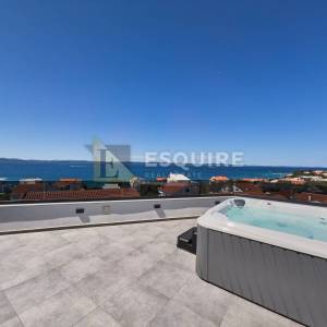 PETRČANE - PUNTA SKALA Luksuzni penthouse s krovnom terasom nadomak mora!!