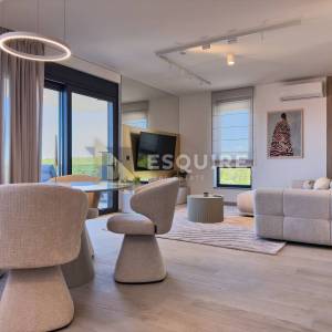 PETRČANE - PUNTA SKALA Luksuzni penthouse s krovnom terasom nadomak mora!!
