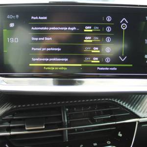Peugeot 2008 155 GT Line AUTOMATIK *LED, NAVIGACIJA, KAMERA*