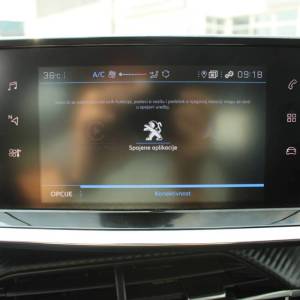 Peugeot 208 Puretech AUTOMATIK *NAVIGACIJA*