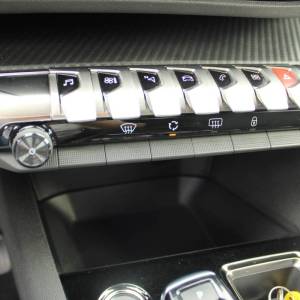 Peugeot 3008 1.5 HDi AUTOMATIK Allure *LED, NAVIGACIJA, KAMERA*
