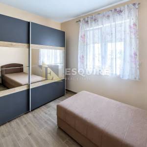 PLOVANIJA - Dvosoban dvoetažni stan s vrtom - 79m2
