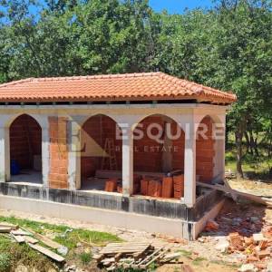 POLIČNIK - Katnica sa bazenom i konobom u izgradnji - 158m2