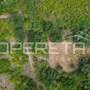 Poljoprivredno zemljište 342 m2 između Smokvice i Blata