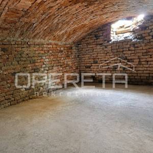 Poljoprivredno zemljište sa objektima, 85.985 m2, Ferdinandovac 