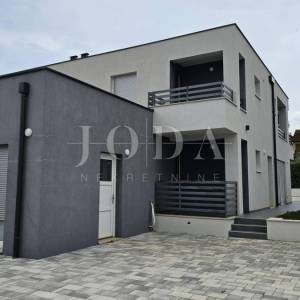 POPUST Novogradnja kuća sa bazenom,NOVIGRAD okolica