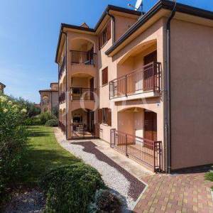 POPUST!Dva apartmana sa zajedničkim bazenom,Novigrad