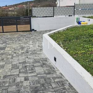 POPUST!!Moderna prizemnica kompletno opremljena,Kanfanar okolica