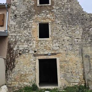 POPUST!PRILIKA!Kamena kuća u nizu sa panoramskim pogledom,BUJE okolica