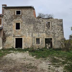 POPUST!PRILIKA!Kamena kuća u nizu sa panoramskim pogledom,BUJE okolica
