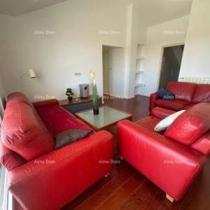 Poreč – Prostrani penthouse s velikom terasom i  pogledom na more
