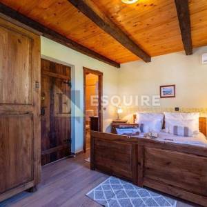 POSEDARJE - Vila s bazenom uz more- 2.redo od mora