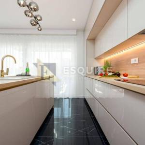 PRIVLAKA - Duplex vila s bazenom 3. red od mora - 190m2