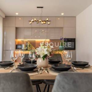 PRIVLAKA - Duplex vila s bazenom 3. red od mora - 190m2