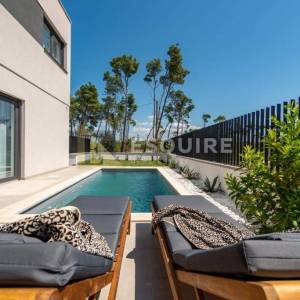PRIVLAKA - Duplex vila s bazenom 3. red od mora - 190m2