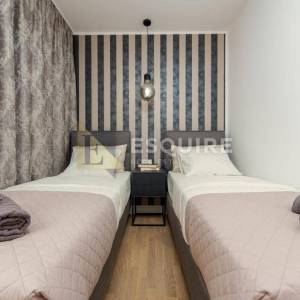 PRIVLAKA - Duplex vila s bazenom 3. red od mora - 190m2