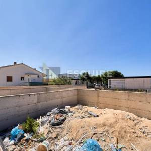 PRIVLAKA - Dvosoban stan S2 s vrtom, useljivo - 89m2