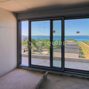 PRIVLAKA - Dvosoban troetažni stan S7, USELJIVO - 130m2