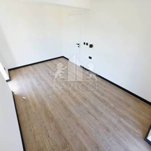 Privlaka I Dvosoban apartman u novogradnji, 100 m od mora i 2 parkirna mjesta