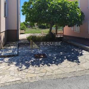 PRIVLAKA - Jednosoban apartman 350m od mora - 45m2