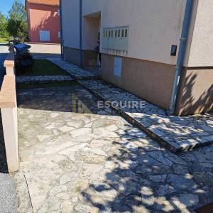 PRIVLAKA - Jednosoban apartman 350m od mora - 45m2