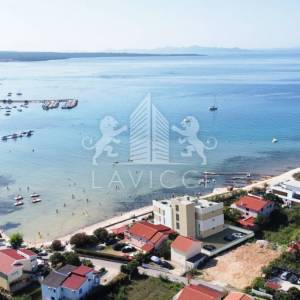 Privlaka | Luksuzni dvoetažni penthouse 131,76 m² | Lift | Prvi red do mora