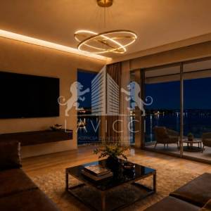 Privlaka | Luksuzni dvoetažni penthouse 131,76 m² | Lift | Prvi red do mora
