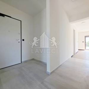 Privlaka – Penthouse apartman s bazenom i krovnom terasom 100 m od mora