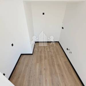 Privlaka – Penthouse apartman s bazenom i krovnom terasom 100 m od mora