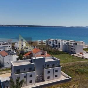 PRIVLAKA - Penthouse S5 s bazenom i pogledom na more - 90m2