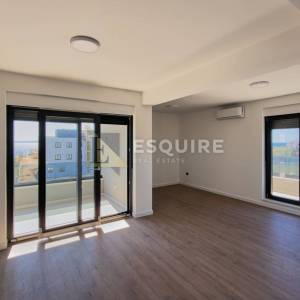 PRIVLAKA - Penthouse S5 s bazenom i pogledom na more - 90m2