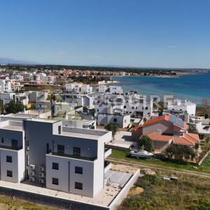 PRIVLAKA - Penthouse S5 s bazenom i pogledom na more - 90m2