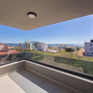 PRIVLAKA - Penthouse S5 s bazenom i pogledom na more - 90m2