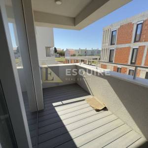 PRIVLAKA - predivna luksuzna duplex vila s bezenom!!