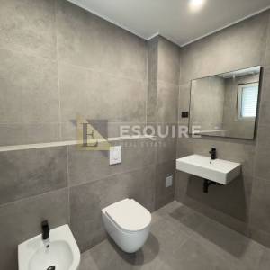 PRIVLAKA - predivna luksuzna duplex vila s bezenom!!