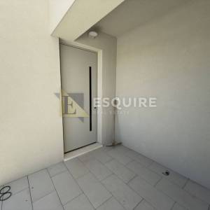 PRIVLAKA - predivna luksuzna duplex vila s bezenom!!