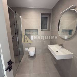 PRIVLAKA - predivna luksuzna duplex vila s bezenom!!