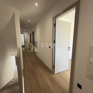 PRIVLAKA - predivna luksuzna duplex vila s bezenom!!