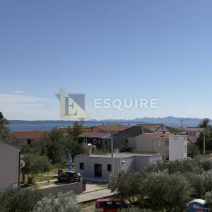 PRIVLAKA - predivna luksuzna duplex vila s bezenom!!