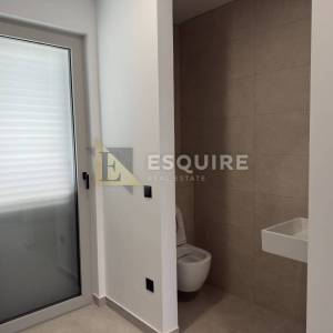 PRIVLAKA - predivna luksuzna duplex vila s bezenom!!