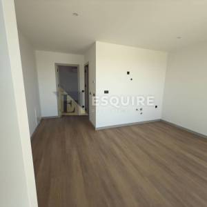 PRIVLAKA - predivna luksuzna duplex vila s bezenom!!