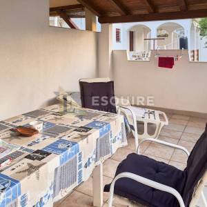 PRIVLAKA-SABUNIKE, Dvojna kuća s dva apartmana – 700 m od pješčane plaže!!