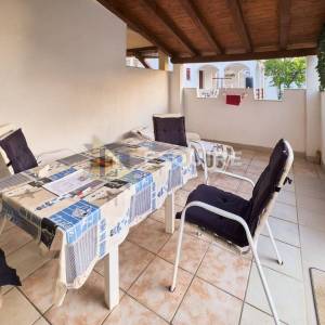 PRIVLAKA-SABUNIKE, Dvojna kuća s dva apartmana – 700 m od pješčane plaže!!
