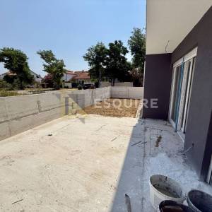 PRIVLAKA – Sabunike, dvosoban apartman u prizemlju s vrtom!!