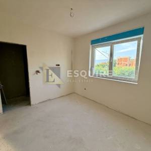 PRIVLAKA – Sabunike | Moderan trosoban penthouse na 1. katu s prostranom terasom!